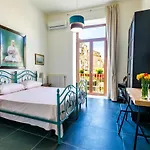 בית הארחה Casa Del Sole נאפולי